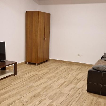 Apartamente Livada Ramnicu Valcea Bagian luar foto