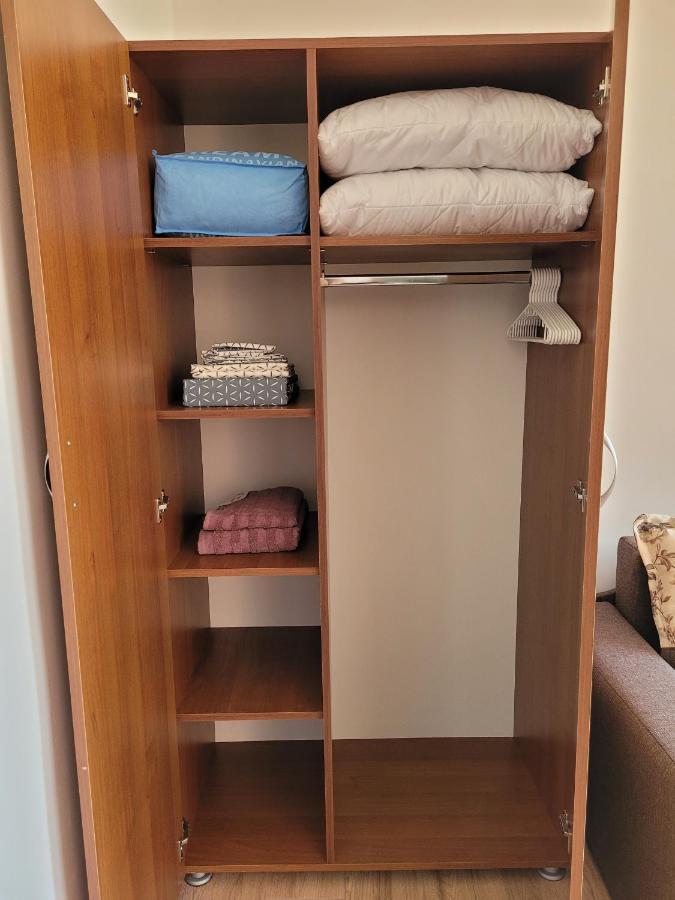 Apartamente Livada Ramnicu Valcea Bagian luar foto