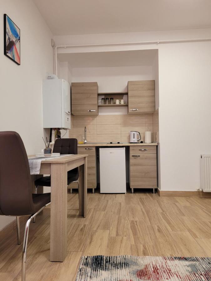 Apartamente Livada Ramnicu Valcea Bagian luar foto