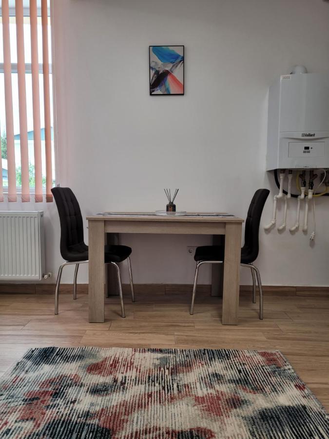 Apartamente Livada Ramnicu Valcea Bagian luar foto