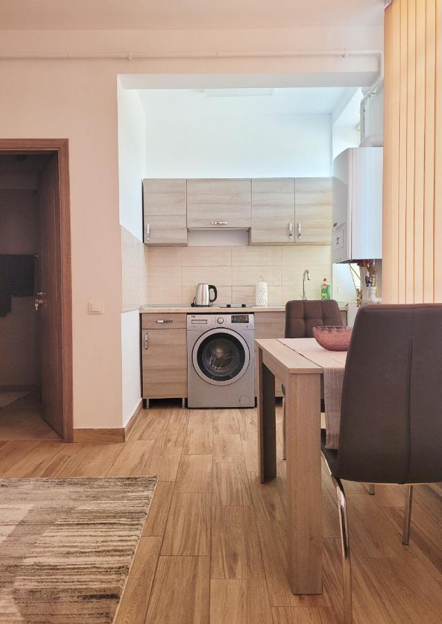 Apartamente Livada Ramnicu Valcea Bagian luar foto