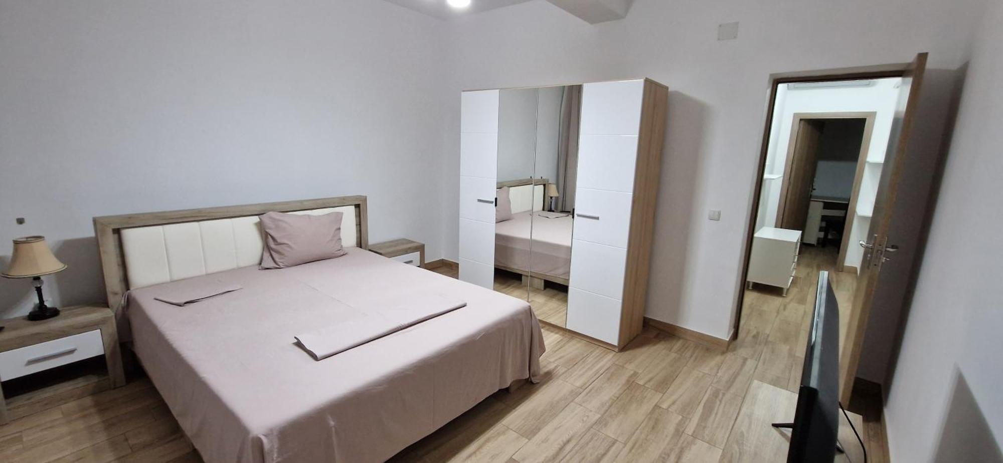 Apartamente Livada Ramnicu Valcea Bagian luar foto